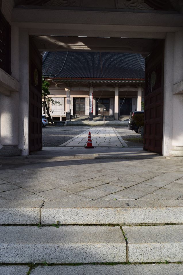 東本願寺函館別院(函館の建築再見)_f0142606_16152474.jpg