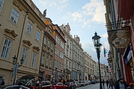 プラハ城 (Pražský hrad) への道_a0151913_1915645.jpg