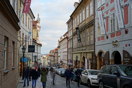 プラハ城 (Pražský hrad) への道_a0151913_1921182.jpg