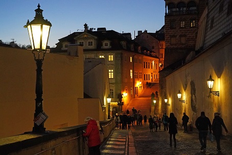 プラハ城 (Pražský hrad) への道_a0151913_1961066.jpg