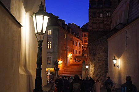 プラハ城 (Pražský hrad) への道_a0151913_1962680.jpg