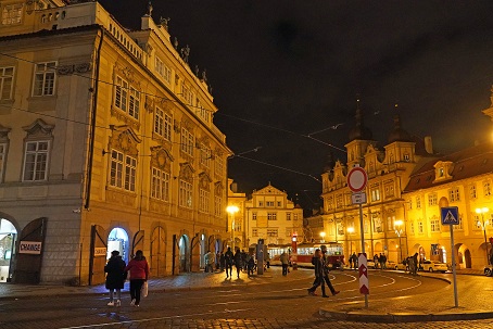 プラハ城 (Pražský hrad) への道_a0151913_1983181.jpg