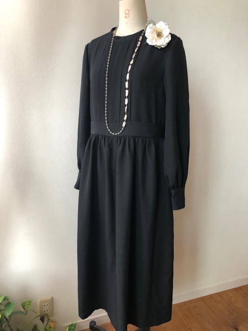 着物着物リメイク・喪服のお着物からピンタックギャザーワンピース_d0127925_17362980.jpg