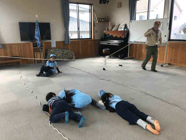 【ビーバー隊】 2月隊集会 「ビーバーかみかみクッキング」_c0221521_08292263.gif