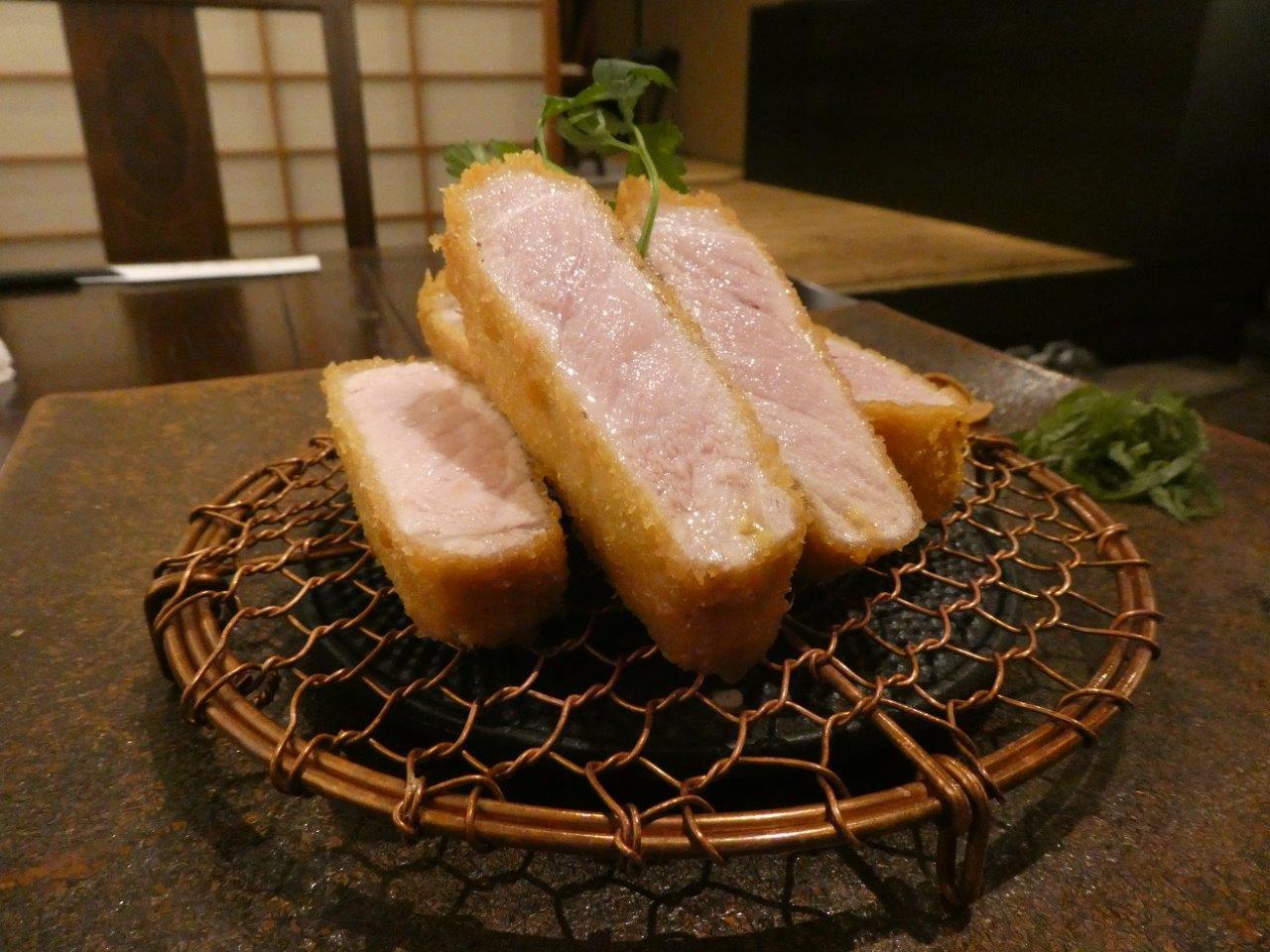 空蝉亭 （からせみてい） とんかつと呼ぶべきか_d0106134_19475760.jpg