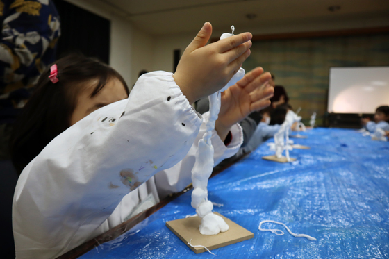 やと子ども美術教室 ~ 粘土で遊ぼう ~_e0222340_1420126.jpg
