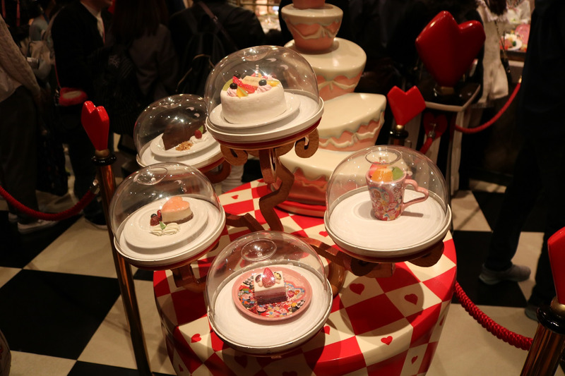 販売休止 クイーンオブハートのバンケットホールでランチをいただく 東京ディズニーリポート 販売休止 クイーンオブハートのバンケットホールでランチをいただく 東京ディズニーリポート