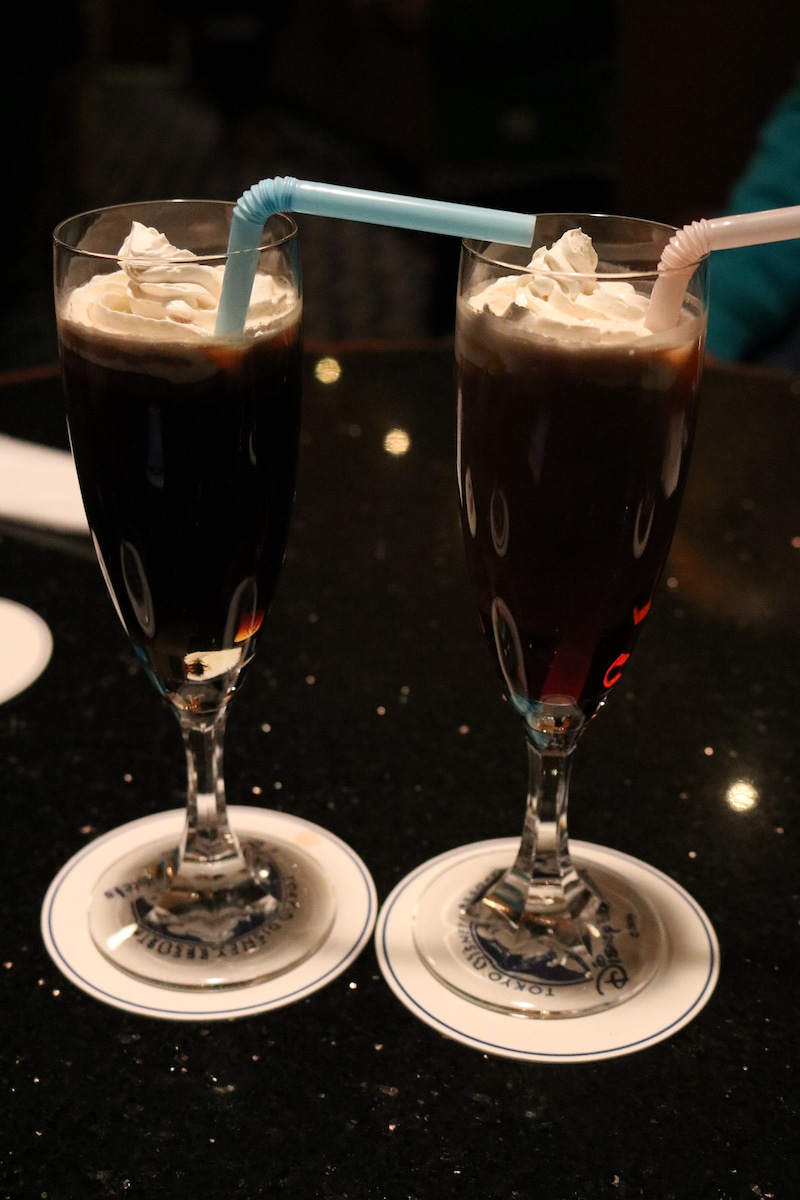 アンバサダーホテル ドナルド誕生日記念スペシャルノンアルコールカクテル ハイピリオンラウンジ 東京ディズニーリポート