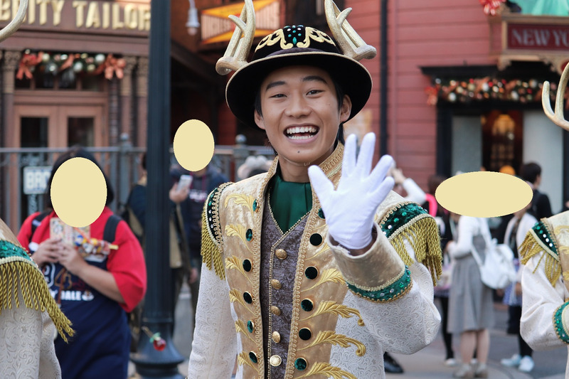 イッツクリスマスタイム 動画 登場時からカッコイイ イケメントナカイさんたちをご覧ください 東京ディズニーリポート