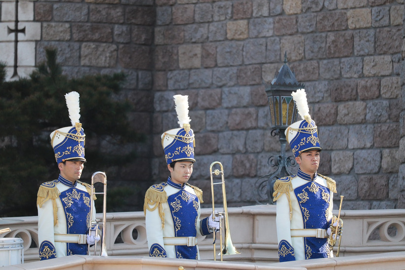 謎 城前結婚式の出演者って ディズニー ロイヤルドリーム ウェディング 東京ディズニーリポート 謎 城前結婚式の出演者って ディズニー ロイヤルドリーム ウェディング 東京ディズニーリポート