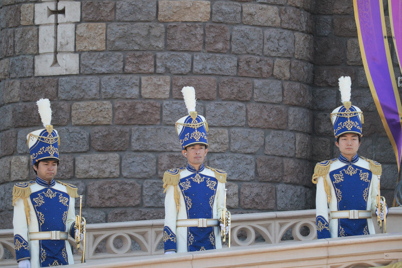 謎 城前結婚式の出演者って ディズニー ロイヤルドリーム ウェディング 東京ディズニーリポート 謎 城前結婚式の出演者って ディズニー ロイヤルドリーム ウェディング 東京ディズニーリポート