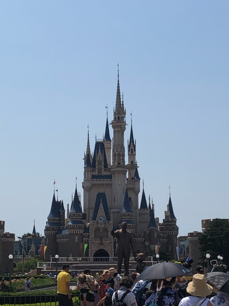 日陰は誰のもの ホスピタリティと安全 東京ディズニーリポート