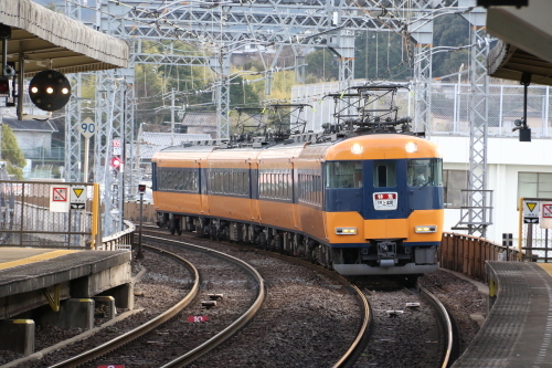 近鉄1440系VW38編成三重交通色ほか 宇治山田2020.2.10 : こちら運転