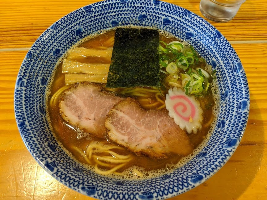 侘助さんで醤油らーめん（札幌市東区北21東16：2020年17杯目）_f0397261_06235572.jpg