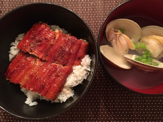 ハマグリの潮汁と鰻丼_e0350971_15220469.jpg