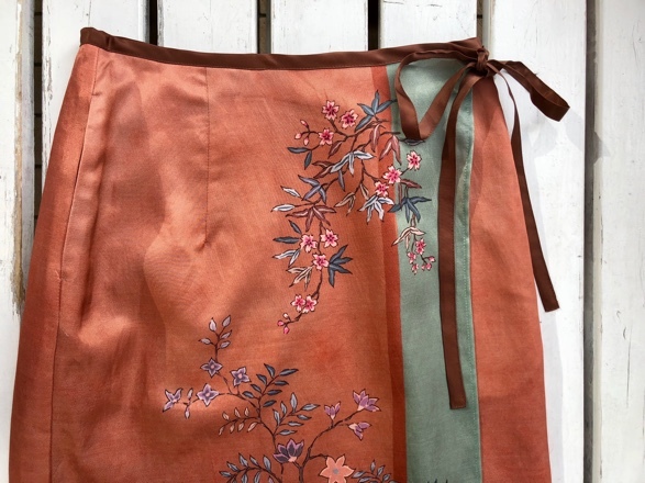 CardoFabric◇シノワズリパネルプリントラップスカート◇_d0127394_16014748.jpg