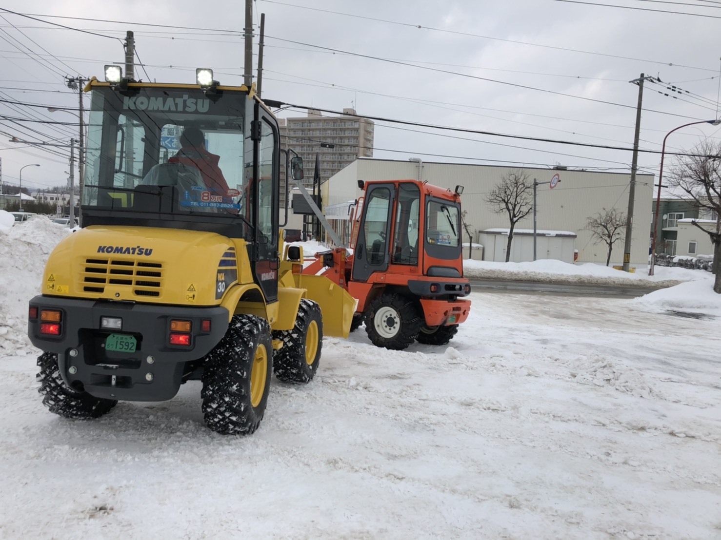 2月12日(水)本店ブログ ☆FJクルーザー4.0カラーパッケージ 4WD☆カスタム多数☆ ランクル ハマー エスカレード_b0127002_18374624.jpg