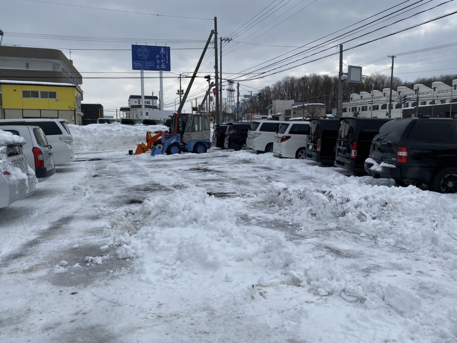 2月12日(水)本店ブログ ☆FJクルーザー4.0カラーパッケージ 4WD☆カスタム多数☆ ランクル ハマー エスカレード_b0127002_18391634.jpg