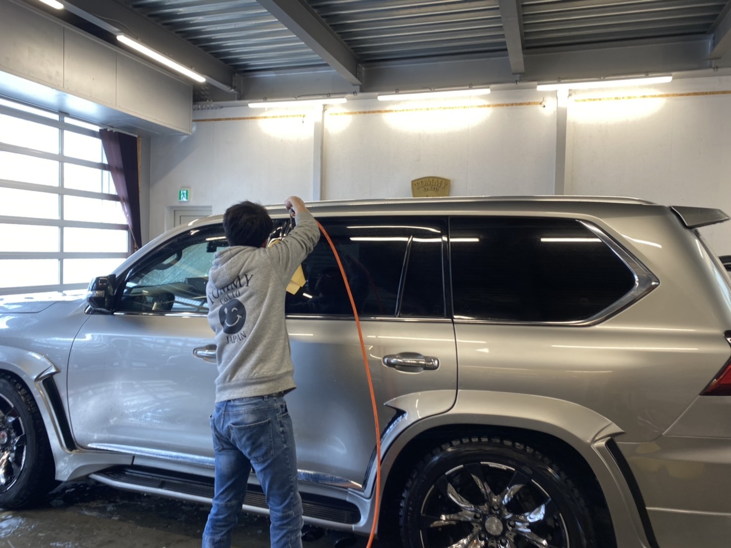 2月12日(水)本店ブログ ☆FJクルーザー4.0カラーパッケージ 4WD☆カスタム多数☆ ランクル ハマー エスカレード_b0127002_18455808.jpg