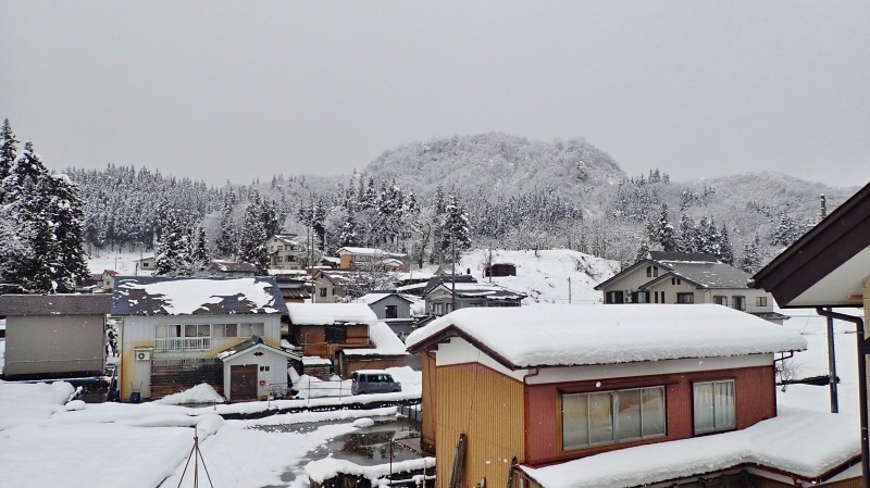 兼業農家はシーズン初\"雪下ろし\"をしてみました_c0336902_19594145.jpg