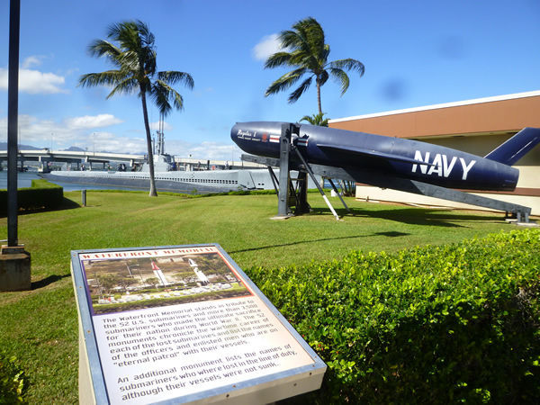 USS ARIZONA MEMORIAL（USSアリゾナ記念館）＠ハワイでごはん2016冬_c0152767_16255050.jpg