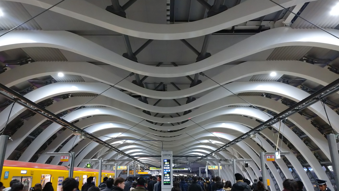 銀座線渋谷駅のがしゃどくろ_c0002171_22270150.jpg