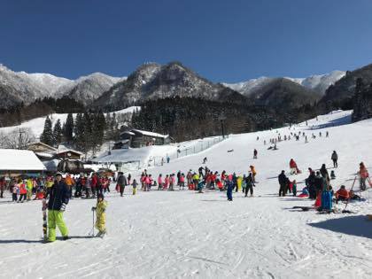 終わったこともあり.......急遽地元若桜氷ノ山スキー場に....._b0194185_18134084.jpg