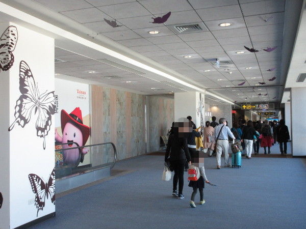 松山空港に到着!MRTで台北市内へ@台湾でごはん2018冬_c0152767_17142676.jpg