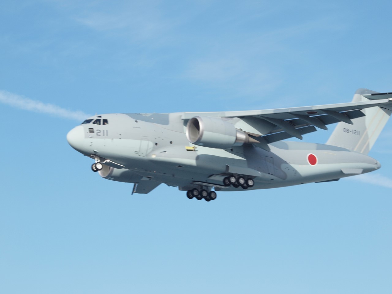 空飛ぶレーダー」航空自衛隊の早期警戒管制機E-767と早期警戒機E