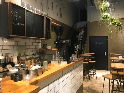 香港カフェ巡り40 新型肺炎3人に1人感染?計算しながらフラットホワイト@CoCo Espresso☆Cafe Explore 40 CoCo Espresso in Central_f0371533_12110990.jpg
