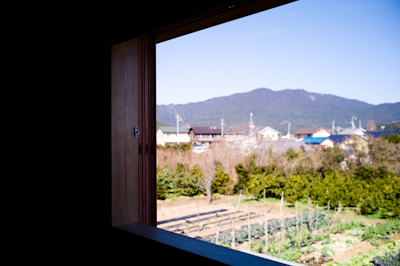 200114 MIHAMA window_b0129659_17305290.jpg