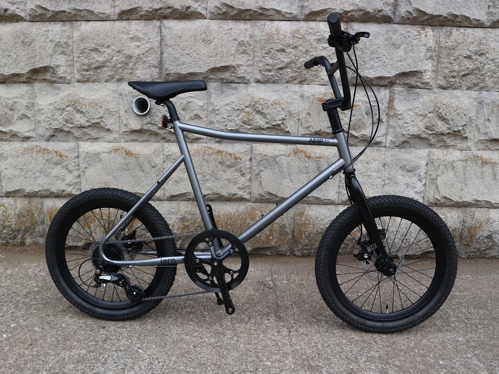 2月14日 渋谷 原宿 の自転車屋 FLAME bike前です_e0188759_13494502.jpg