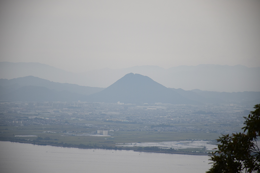 近江宇佐山城跡攻城記。　その３　＜三ノ郭～宇佐八幡宮＞_e0158128_10393542.jpg