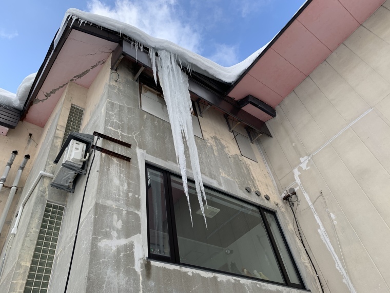 巨大な氷柱！_b0185375_22242697.jpeg