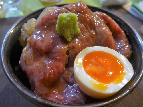 五反田「食堂とだか」へ行く。_f0232060_1928439.jpg
