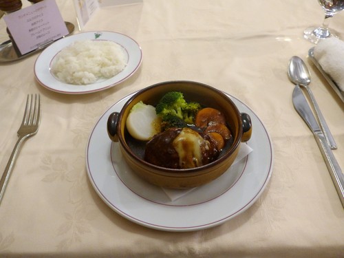吉祥寺「炭火ステーキハウス葡萄屋」へ行く。_f0232060_19551614.jpg