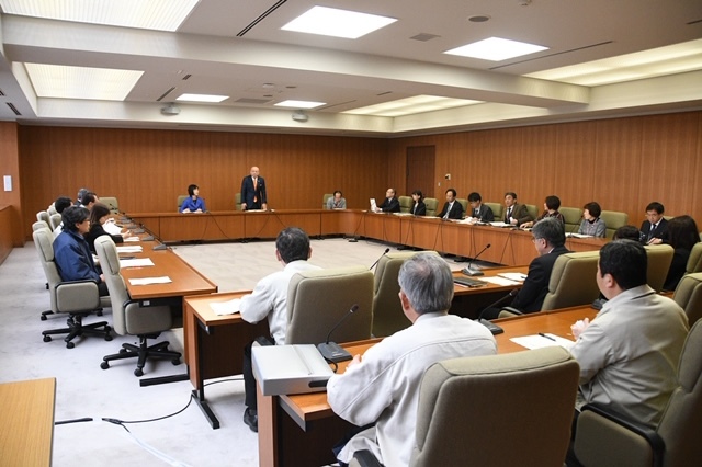 新型コロナウイルス対策会議_d0130714_21085663.jpg