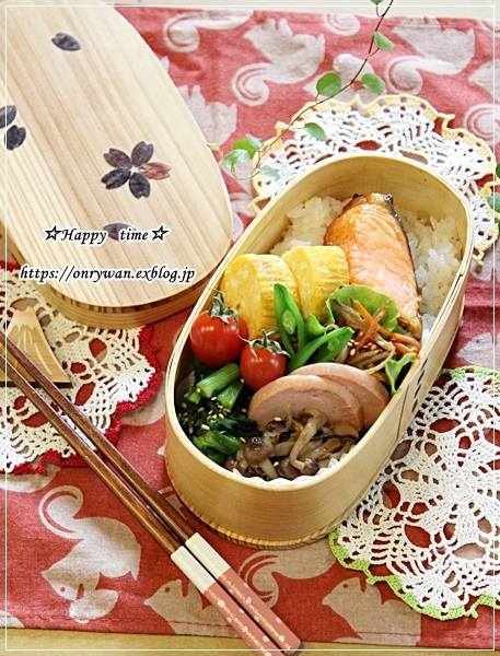 月曜鮭弁当とつぶやき♪_f0348032_16484803.jpg