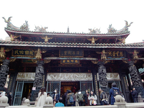 台湾訪問録(3)~お寺回り_b0145843_00011315.jpg