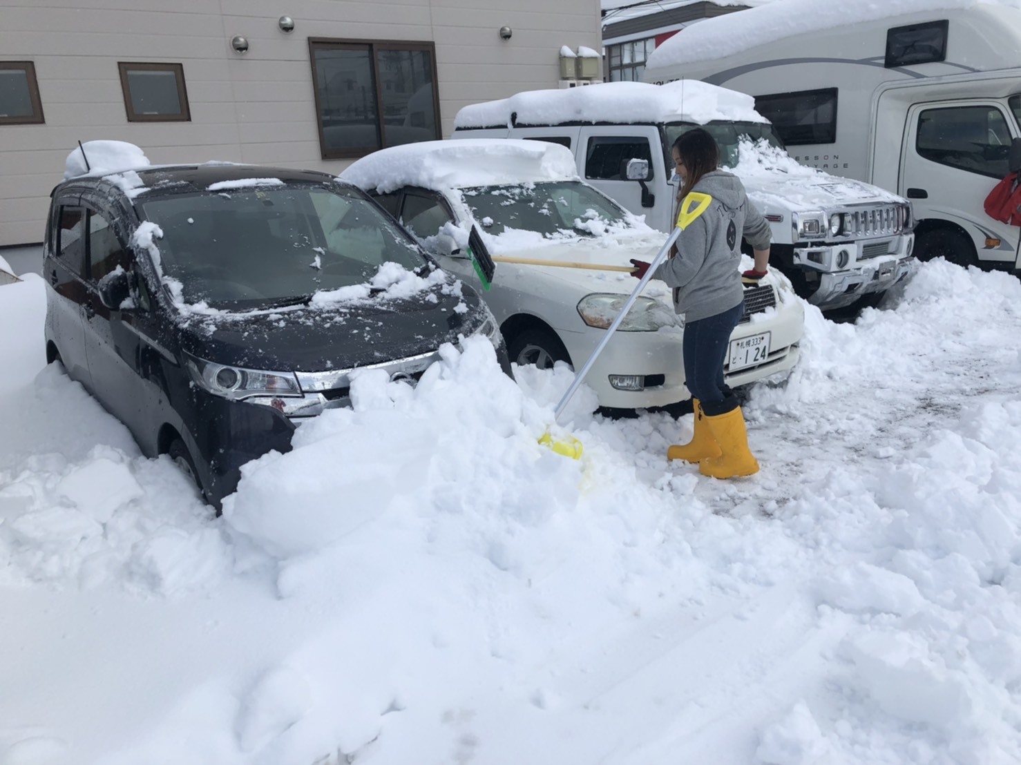 2月18日(火)ランドクルーザー200 4.6ZX 4WD BRANEWフルエアロ 有ります!!ランクル ハマー エスカレードならTOMMY_b0127002_18162926.jpg
