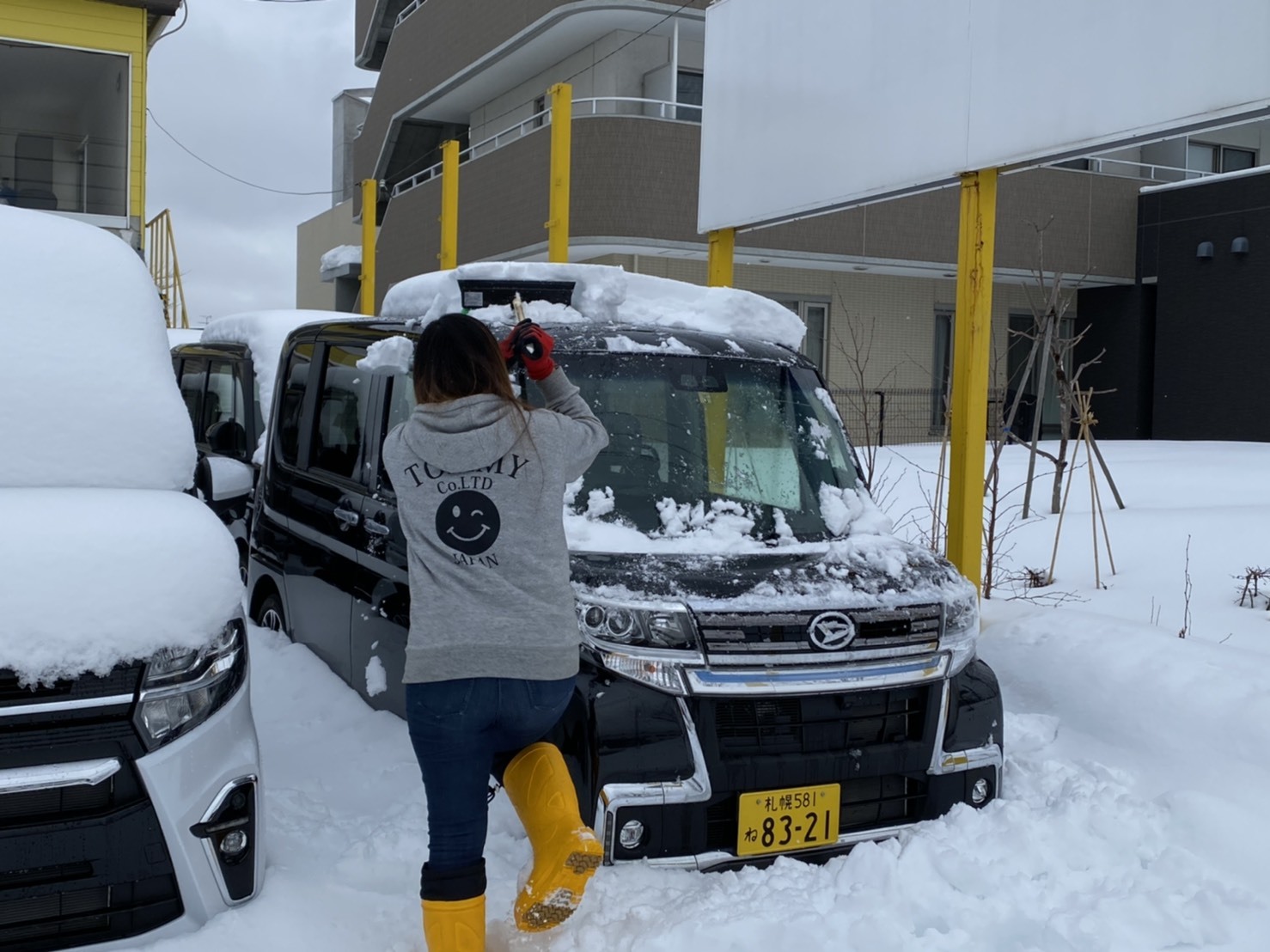 2月18日(火)ランドクルーザー200 4.6ZX 4WD BRANEWフルエアロ 有ります!!ランクル ハマー エスカレードならTOMMY_b0127002_18402075.jpg