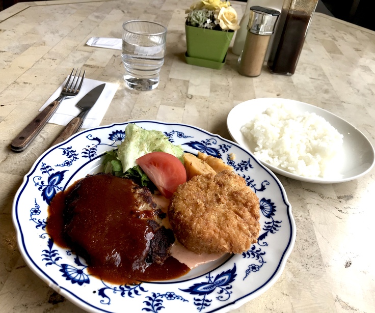 *TIFFA*今日のランチはハンバーグ&カニクリームコロッケ♪_c0212604_14304843.jpg