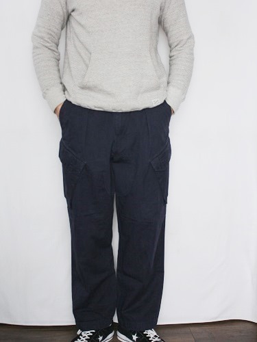 イギリス軍 Royal Navy カーゴパンツ USED_a0258834_13453292.jpg