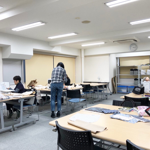 【ヴォーグ学園横浜校】制作中のバッグとマスクゴム。_f0023333_22223829.jpg