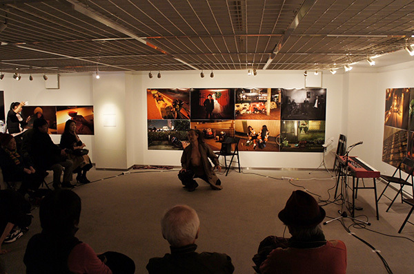 Jun Kawabata 写真展「東京失踪者 TOKYO ALIEN」 開催中です。_f0171840_18105093.jpeg