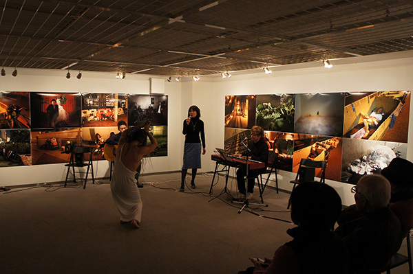 Jun Kawabata 写真展「東京失踪者 TOKYO ALIEN」 開催中です。_f0171840_18110317.jpg
