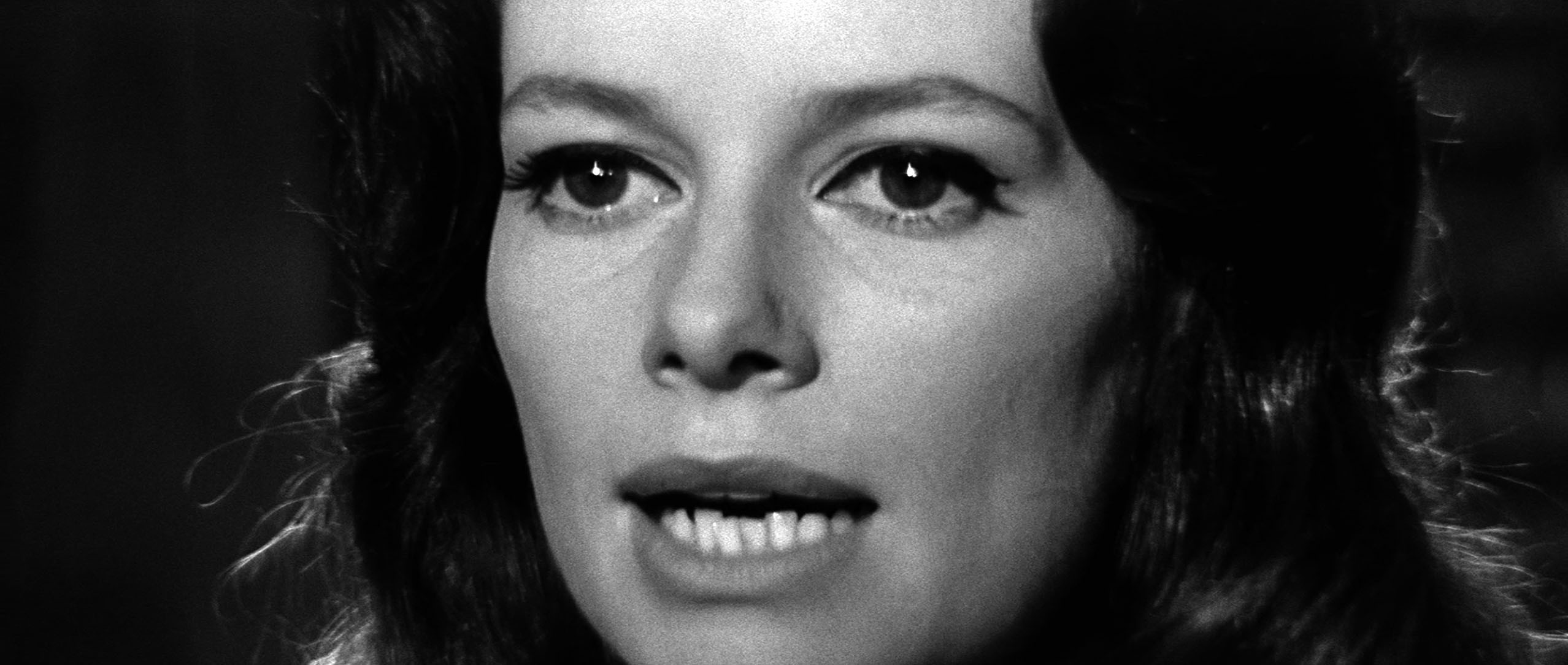 ルチアナ パルッツィ Luciana Paluzzi 悪徳の栄え 1963 前半 夜ごとの美女 ルチアナ パルッツィ Luciana Paluzzi 悪徳の栄え 1963 前半 夜ごとの美女