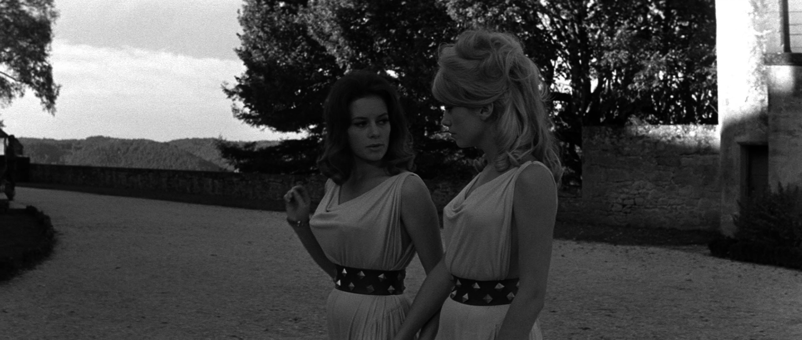 ルチアナ パルッツィ Luciana Paluzzi 悪徳の栄え 1963 前半 夜ごとの美女 ルチアナ パルッツィ Luciana Paluzzi 悪徳の栄え 1963 前半 夜ごとの美女
