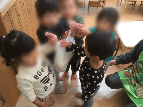 2/19の給食_c0293682_14354366.gif