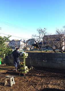 地盤調査中_c0039501_18102813.jpeg